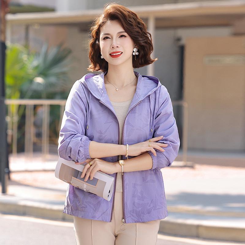 

Stylish Spring Hooded Windbreaker for Middle-Aged and Elderly Women - Lightweight Sun Protection Jacket (2026 Model) 2XL фиолетовый