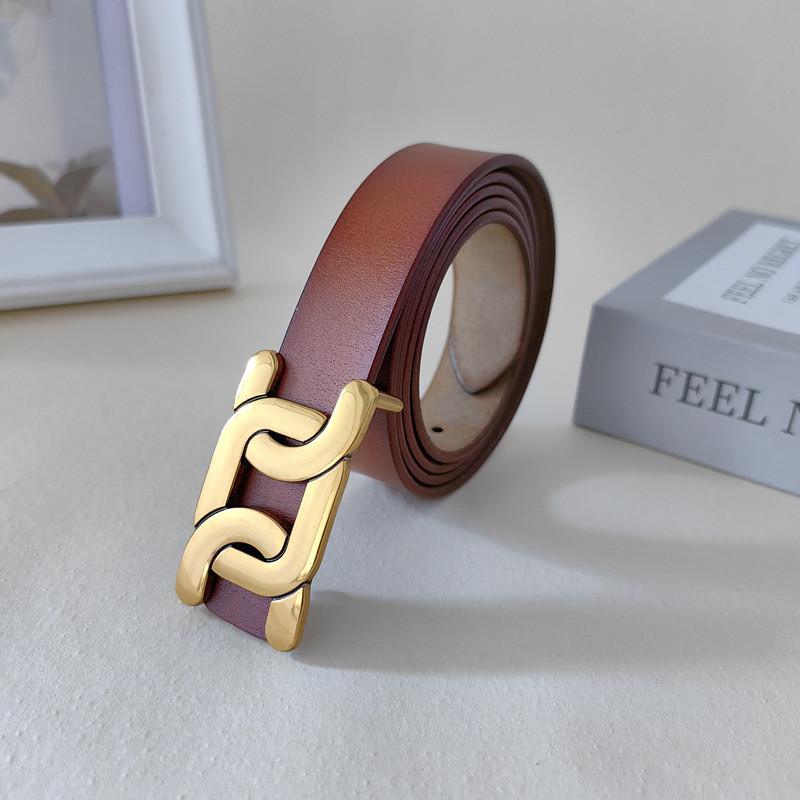 

Ladies Leather Automatic Buckle Belt With Alloy Closure For Casual Office Wear