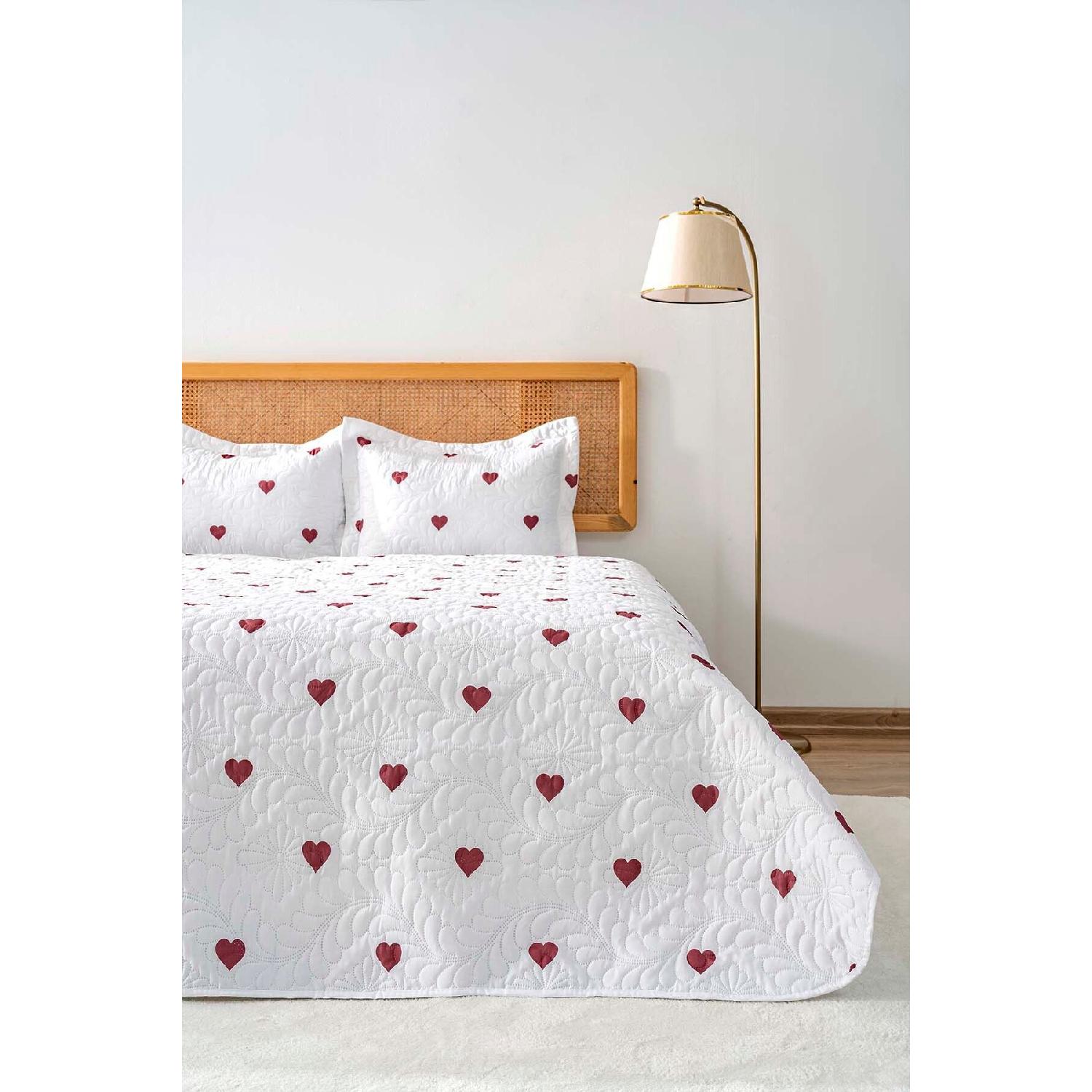 

Lovely Double Micro Sleeping Set 3 Piece Heart Bed Cover Set білий