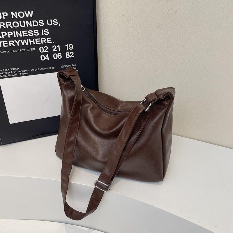 

Заказ клиента большая сумка женская 2025 новая мода универсальная повседневная сумка через плечо студенческая сумка-мессенджер тоут