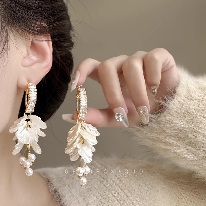 Luxurious European & American Diamond Tassel Stud Earrings for Evenings and Parties