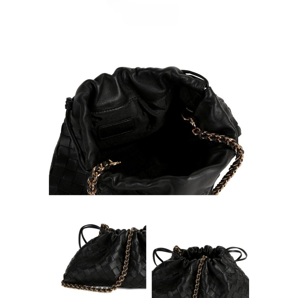 Autumn and winter new Dustbag cloud woven bag large capacity chain shoulder armpit bag small fragrant fashion women's bag