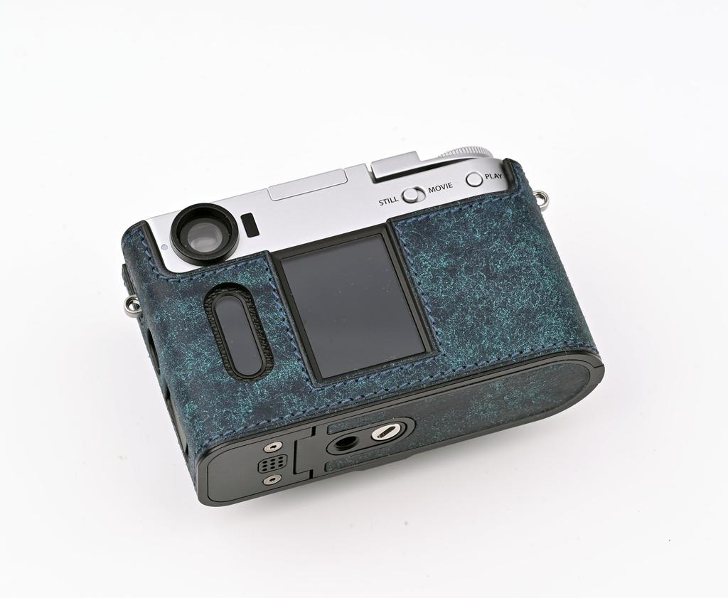 CLC handmade camera case/cover for Fuji x-half/Fuji x-half, genuine leather with a leather top and metal base plate (Matte Blue)
