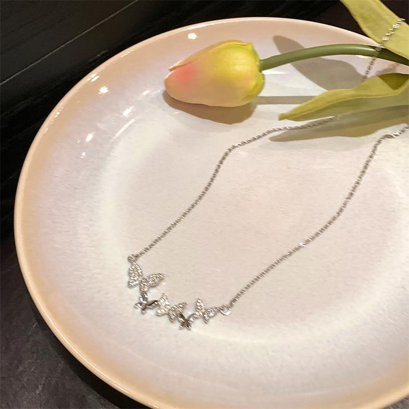 2023 Exquisite Zircon Butterfly Necklace - Women's Summer Fashion, Japanese & Korean Niche Design, Versatile Commute Style