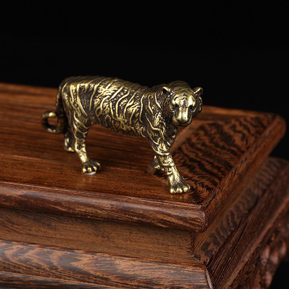 Vintage Style Brass Figurines Statue Featuring For Tiger Handmade Copper Miniature Decorative Model for Home Display