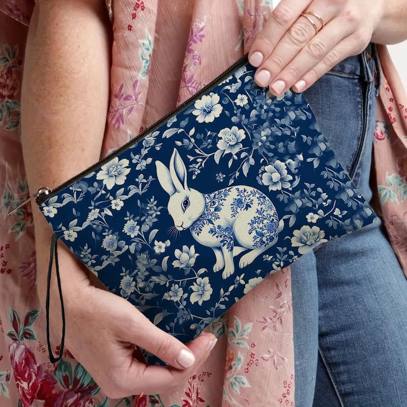 Vintage Blue Floral Rabbit Print Makeup Storage Bag for Women's Fashionable Lipsticks Makeup Bag Portable Makeup Pouch
