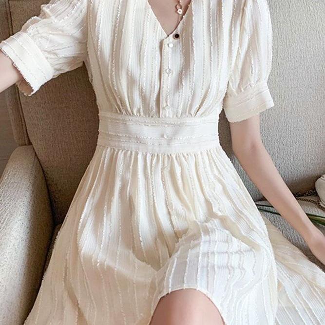 Elegant French Niche 2026 V-Neck Slimming A-Line Chiffon Dress for Women