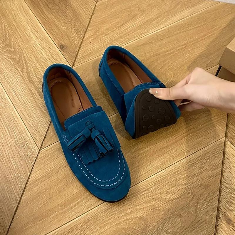 Модные классические и универсальные женские туфли на плоской подошве 2024 года — фото 8