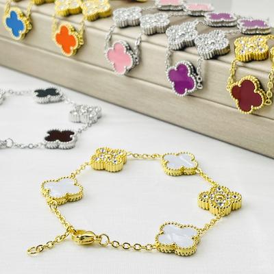 Bracelet Trèfle à quatre feuilles 15 mm avec fermoir soudé et chaîne d'extension à trois anneaux Un bracelet tendance pour femmes