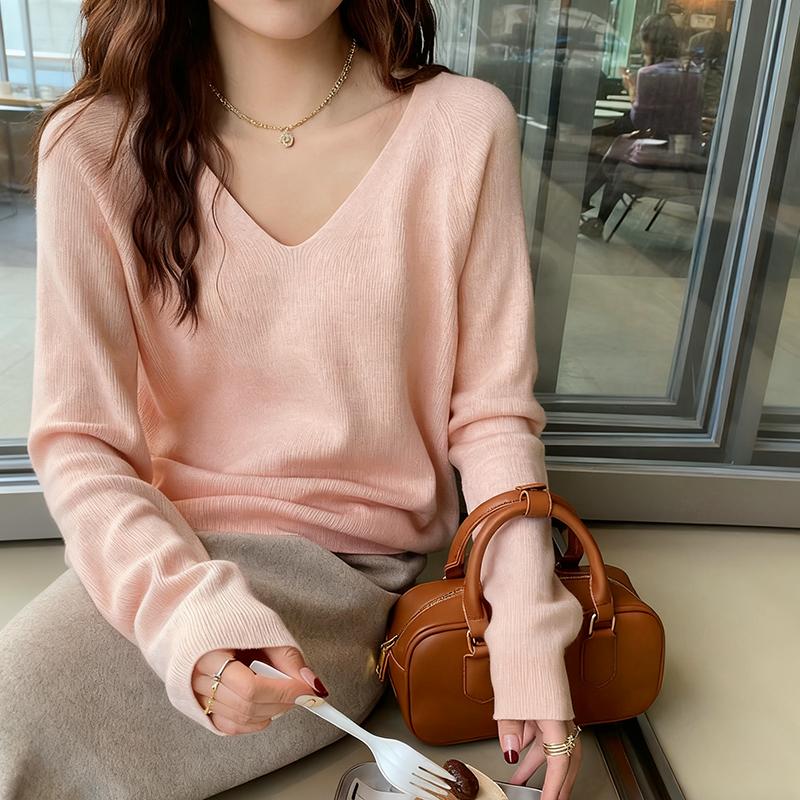 Ladies Autumn Winter Long Sleeve V Neck Loose Basic Solid Color Pullover Knitted T Shirt Top for Layering