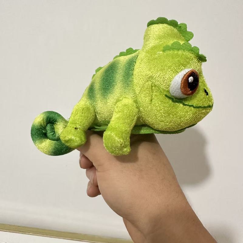 Cartoon Tangled Pascal Shoulder Plush Toy With Chameleon Ocean Pig Stitch Sitting Shoulder Magnet Children Ornament Xmas Gifts