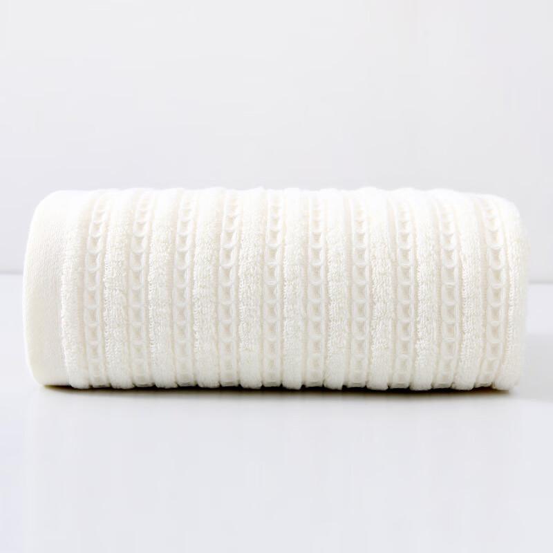 UOSU Embroidered Waffle Absorbent Bath Towel