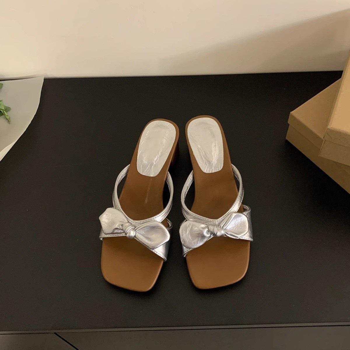 

2025 new summer square head bow high heels slippers female outer wear fairy style with skirt sandals thick heels female drag 40