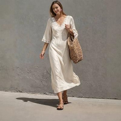 Costume de baie – Pareo și rochii de plajă