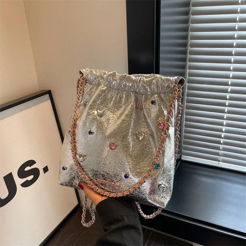 Solide PU Silber Umhängetaschen Großes Fassungsvermögen Nähgarn Hochwertige Ketten Handtaschen für Frauen Mode Pendeln