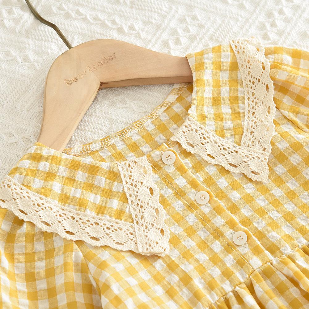 Girls' Autumn Plaid Dress with Lace Collar and Long Sleeves - Yellow and White.
