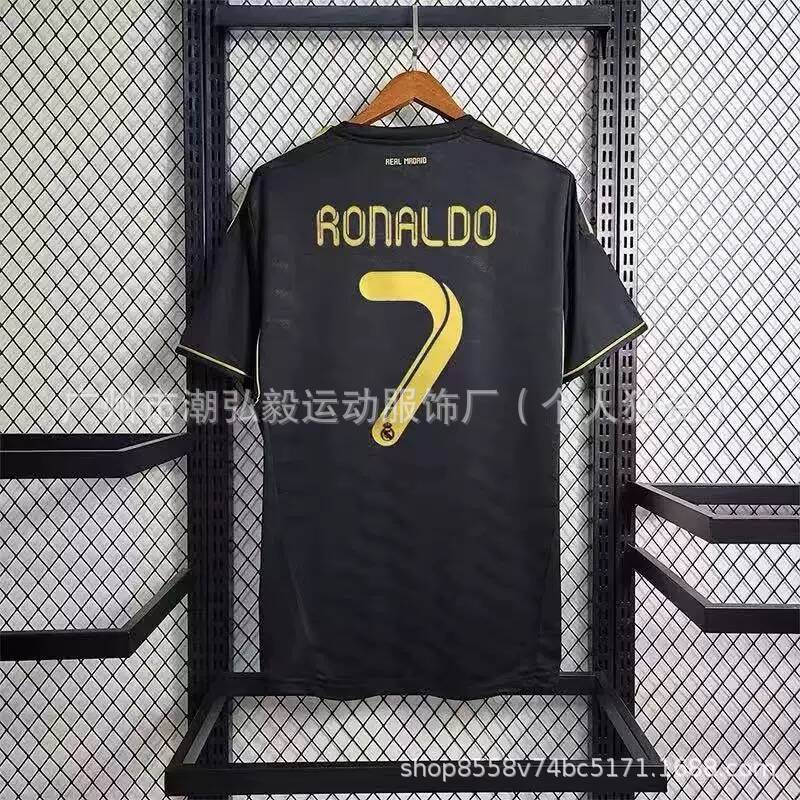Wholesale Brazil 12-13 Santos Home Retro Jersey No. 11/No. 10 Neymar Short-sleeved Adult Football Jersey