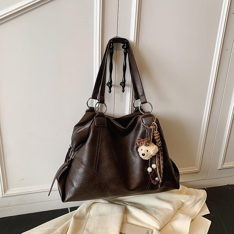 Retro Large-capacity Commuter Shoulder Bag Women's Autumn and Winter 2025 New Korean Version Casual Tote Bag Portable Travel Bag