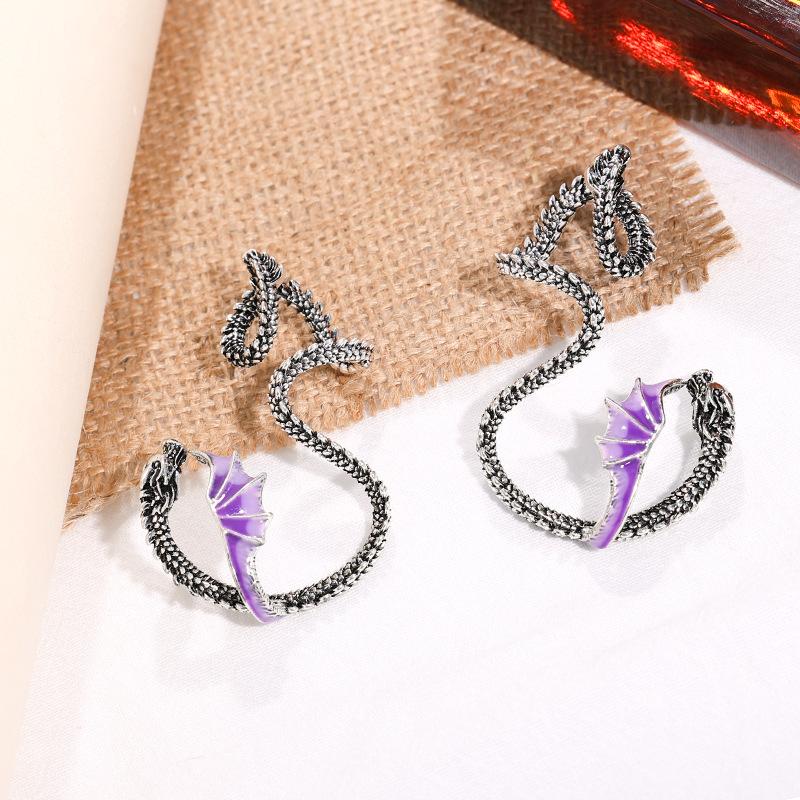 New personalized flying dragon ear clips, niche fashionable retro design, no ear piercings, wearing men's and women's advanced ear clips