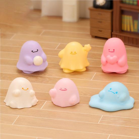Micro Landscape Ornament with Macaron Colors Cute Ghost Shapes Dollhouse Decoration for DIY Scenes And Workstations