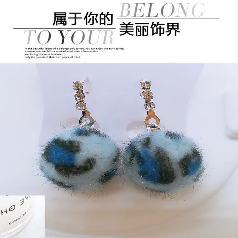 Mink plush fur ball earrings femininity sweet Korean plush long autumn and winter earrings fashionable and versatile