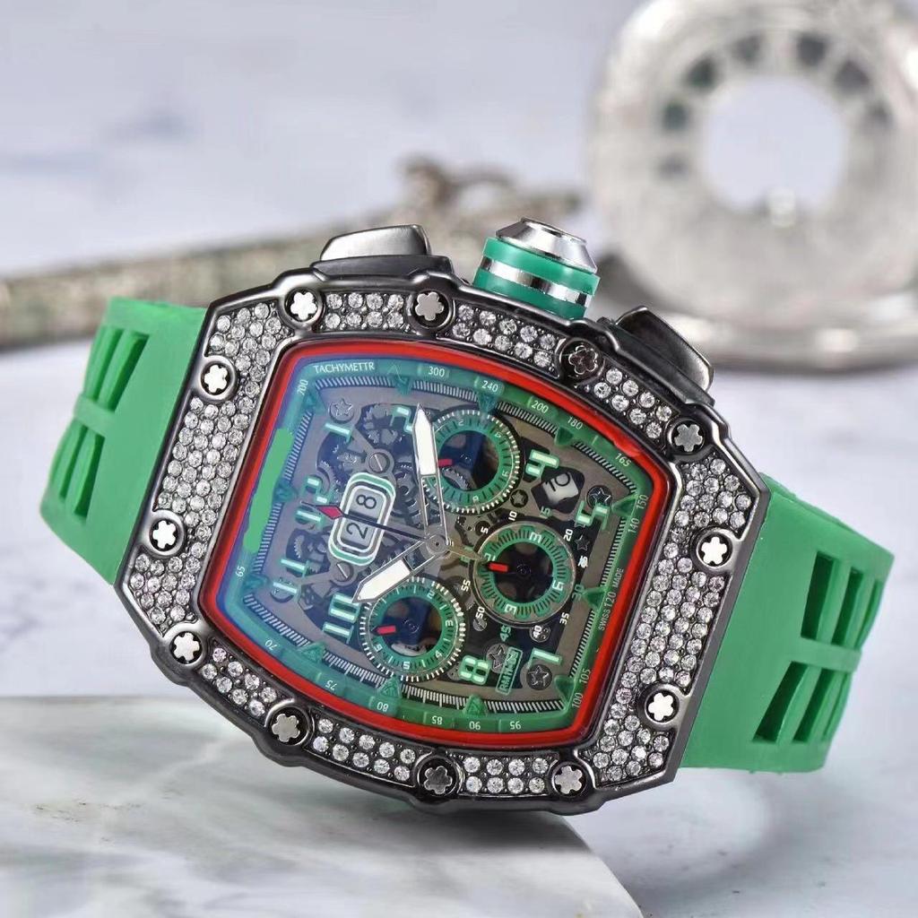 2020 European-American Diamond Skull Six-Hand Quartz Barrel Men's Watch