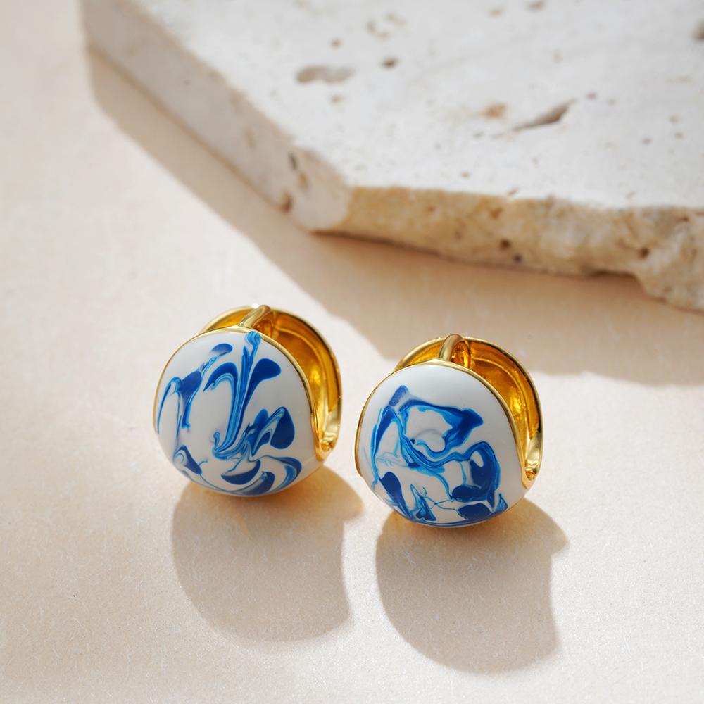 Vintage White&Blue Flower Enamel Beads Hoop Earrings for Women Gold Plated Stainless Steel Huggies Earring Creative Jewelry Gift