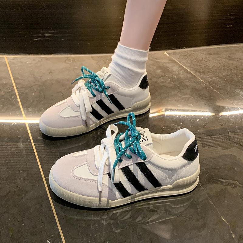 

European and American foreign trade Forrest Gump shoes 2024 autumn new round head shallow mouth lace-up low-top flat bottom non-slip outer sports shoe 35 чёрный