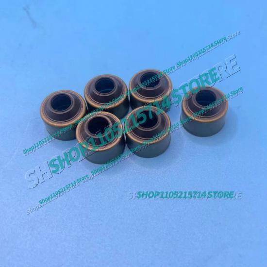 Kubota U10/15/17/KX008-3/RX141 Valve Oil Seal D722 Engine Micro Digging Accessories Mini Excavator