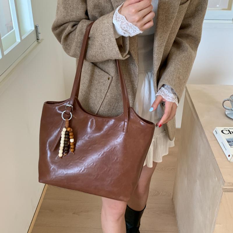 Shoulder Bag Women's New Autumn and Winter Retro Fashion Versatile High-end Commuter Bag Large-capacity Tote Bag