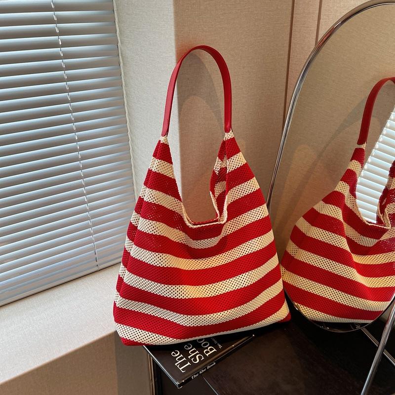 Premium contrasting striped woven bag large capacity hollow shoulder underarm bag tote bag leisure travel bag
