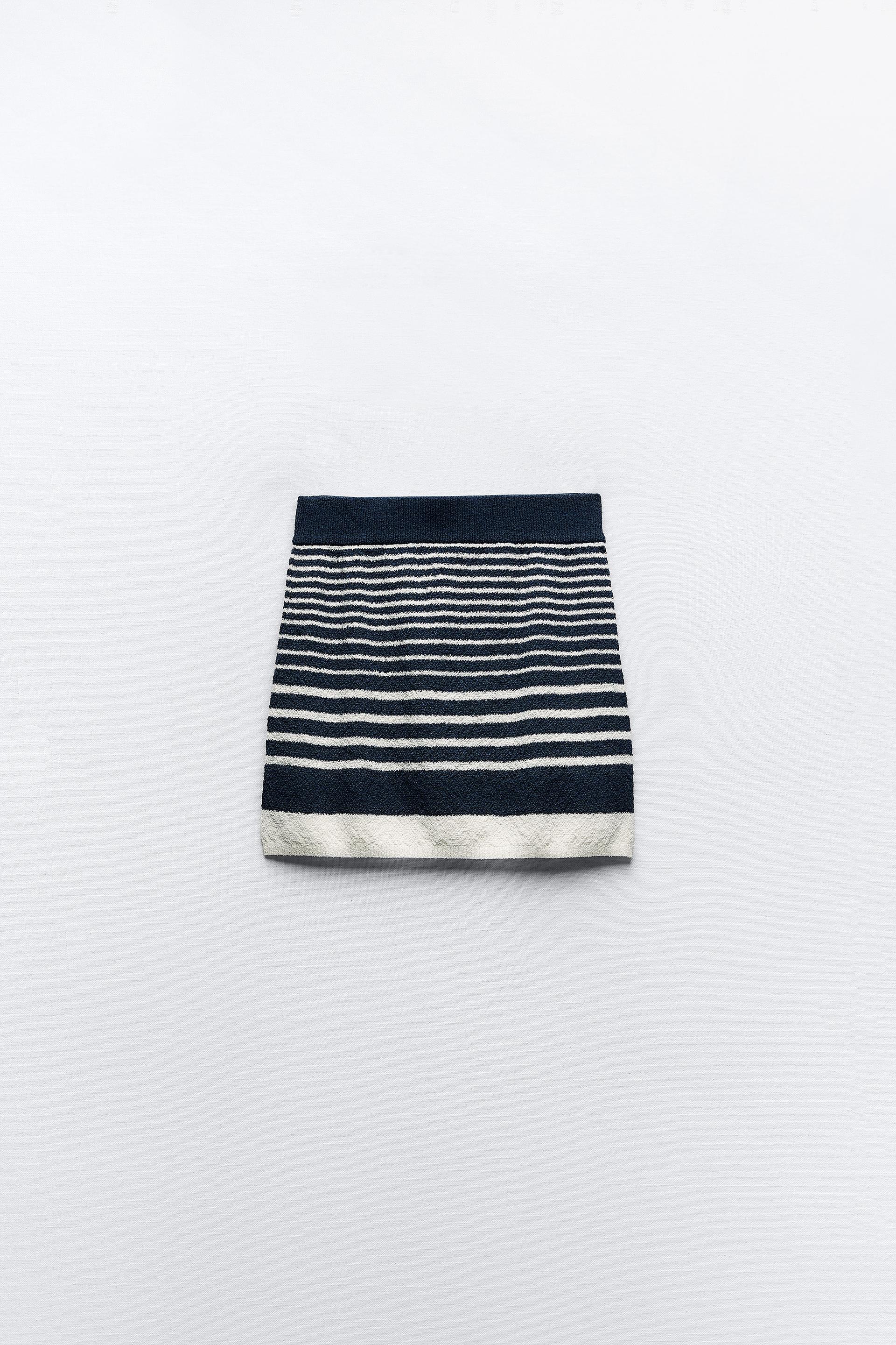 

КОРОТКАЯ ЮБКА