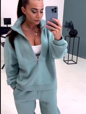 European & American Women's Fashion Japanese-Style Sweatshirt: Premium Fleece Solid Color Knitted Two-Piece Set, 2023 Collection.