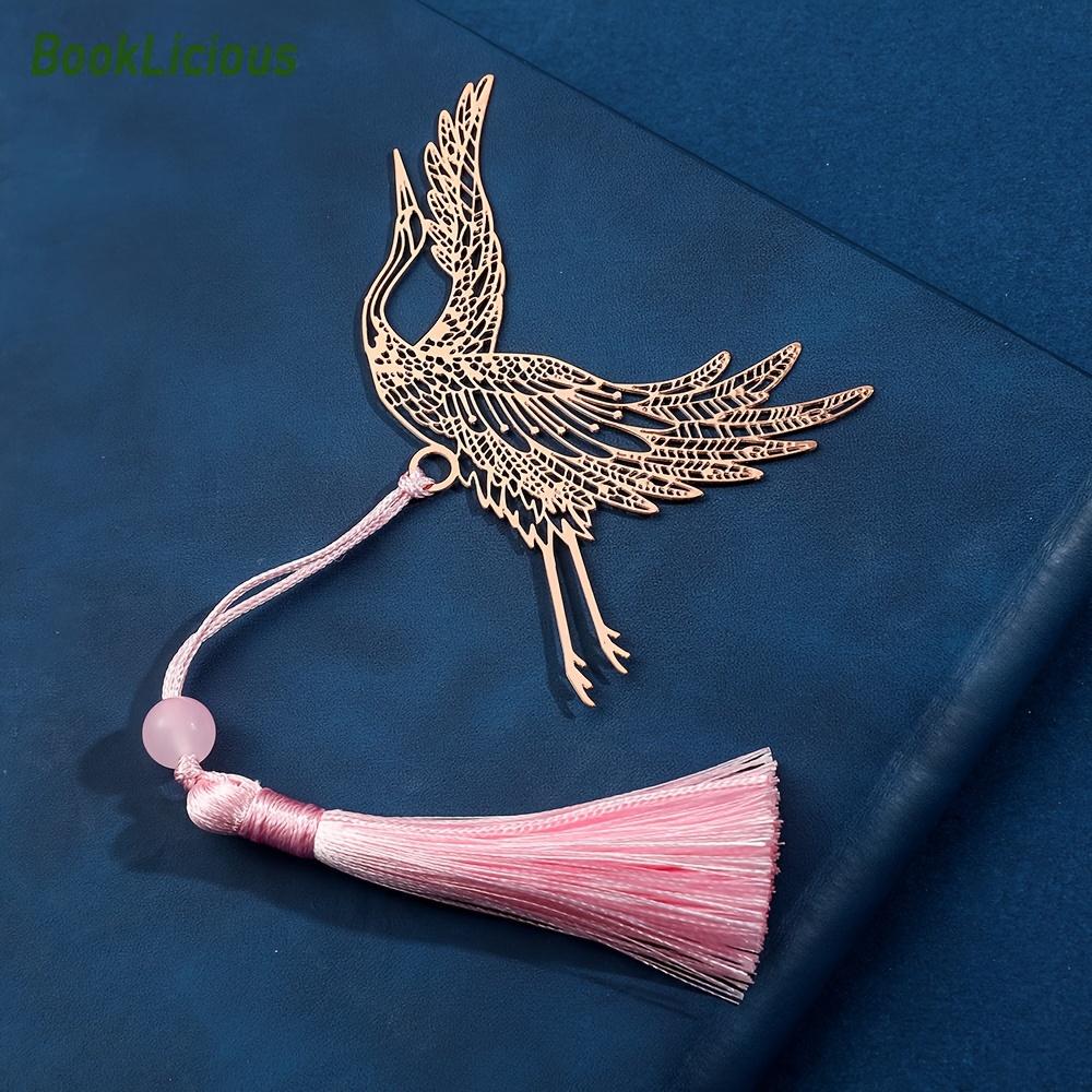 Classical Style Hollow Bookmark for Son and Daughter, Exquisite Animal Shape with Tassel Bookmark for Friends, Family, Coworker, Birthday Gift