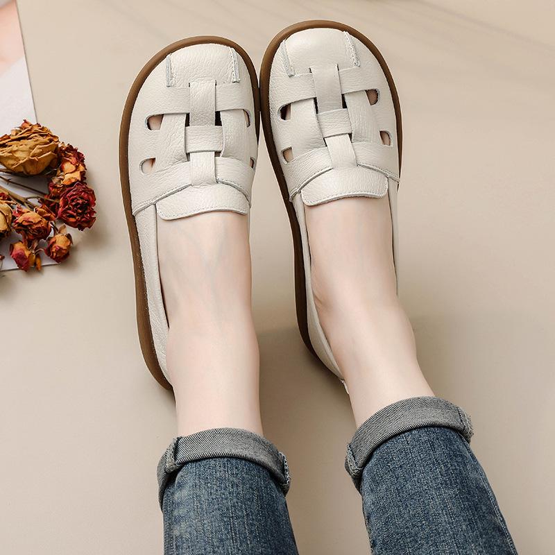 Genuine Leather Women's Summer Casual Comfort Sandals with Soft Soles and Perforated Design for Middle-Aged Moms