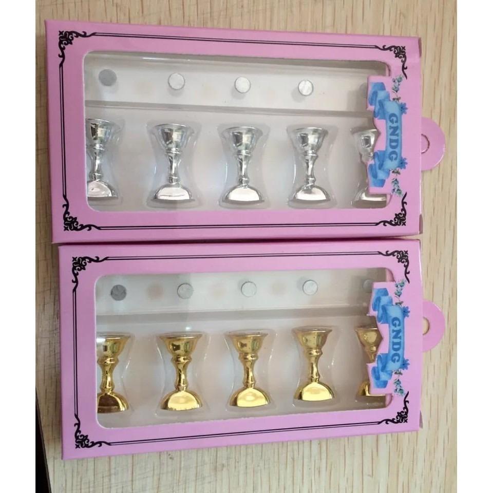 Nail Tip Holder Nail Practice Display Stand Tray Base Nail Art Toot Strong Magnet