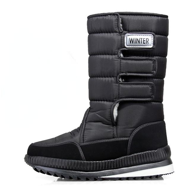 Herrestøvler Varme snøstøvler på midten av leggen Herre Vintersko Thicken Plush Comfort Sklisikker plattformstøvler Plus Size Mannesko