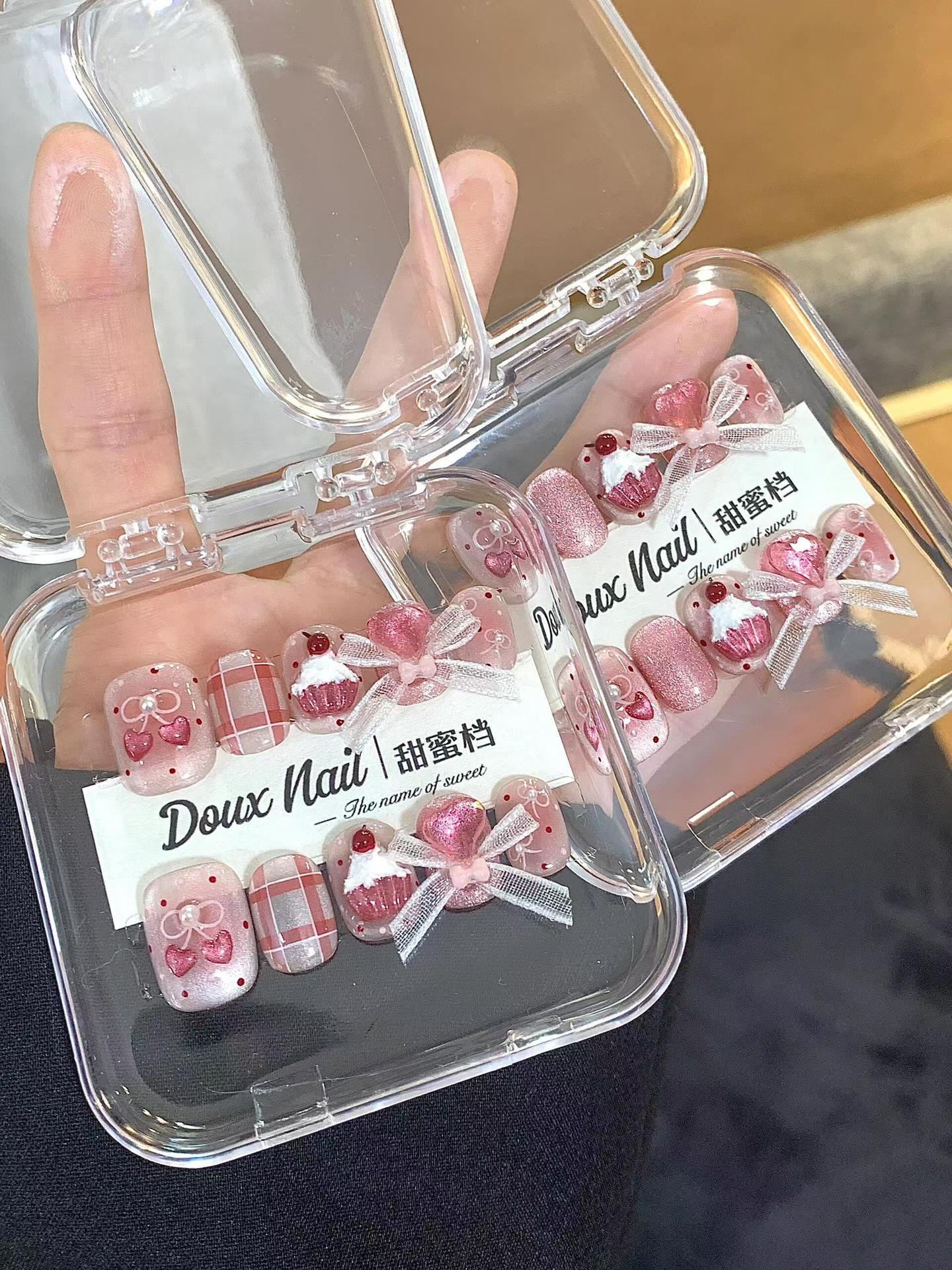 

Влиятельница Xiaohongshu Милый персиковый кошачий глаз Кристальное сердце Нейл-арт Medium M