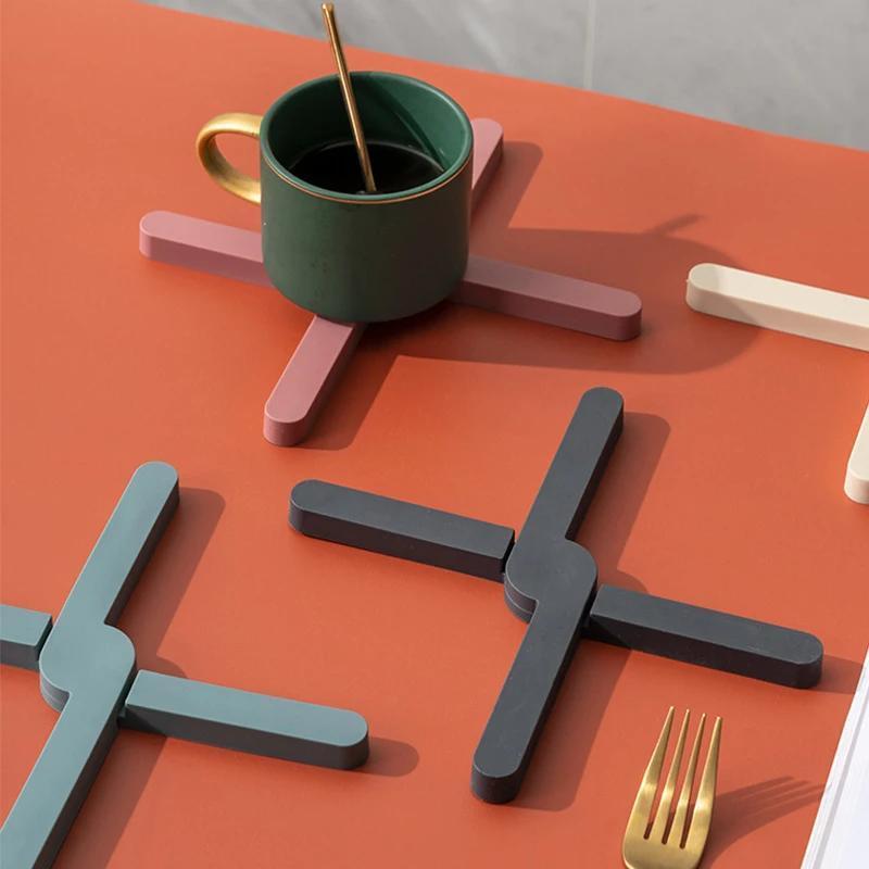 4Pcs Foldable Heat Resistant Pad Silicone Slip Insulation Pad Cup Mat Hot Drink Holder Mug Stand Table Decorations Kitchen Accessory