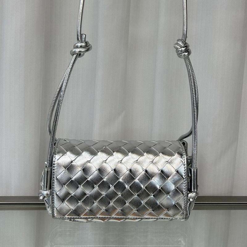 New Cowhide Leather Woven Bag Small Square Bag Pillow Bag Tote Bag Shoulder Messenger Bag Handbag Women's Bag