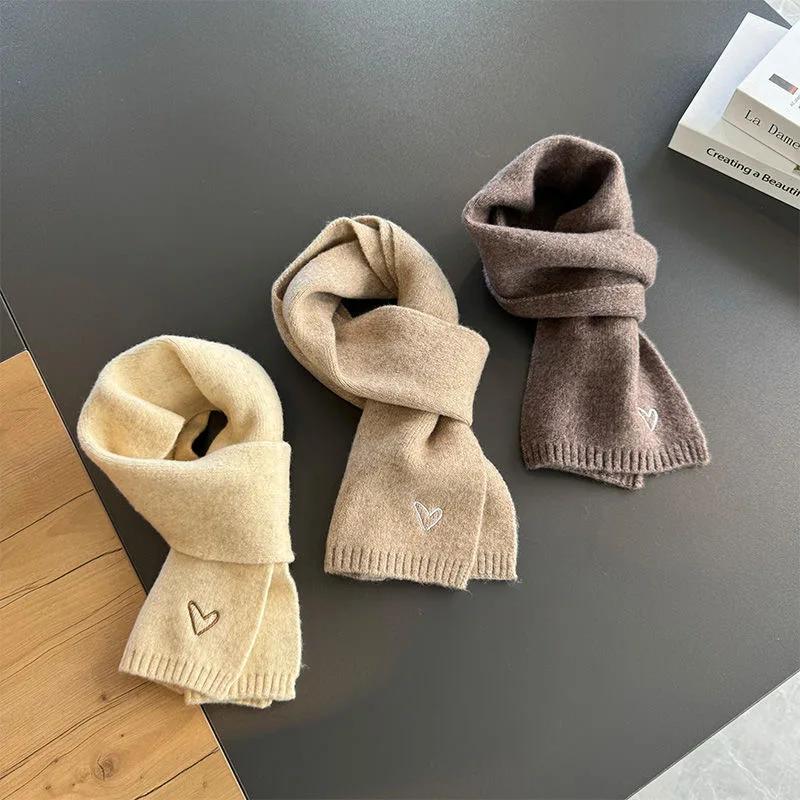 2025 Korean Version of Children's Scarf Autumn and Winter Boys and Girls Warm Love Foreign Style Versatile Baby Bib Trend