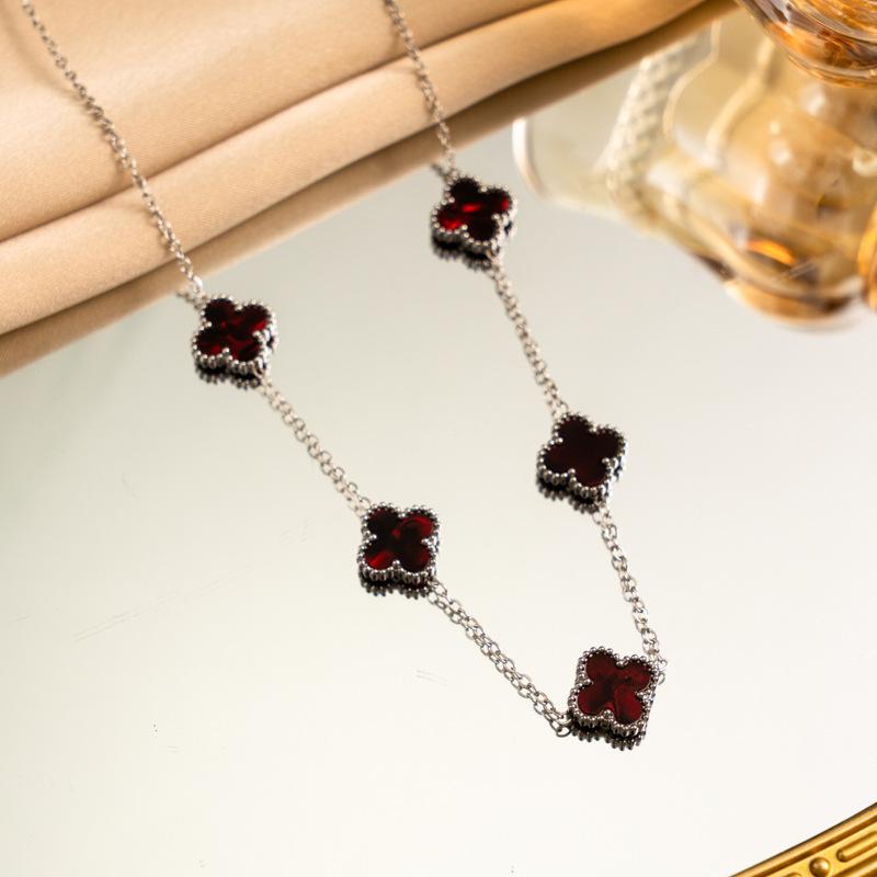 Kleeanhänger, leichter Luxus, hochwertiges Gefühl, schlicht und speziell, Titanstahl, nicht verblassend, hochwertiges Gefühl, erstes Accessoire