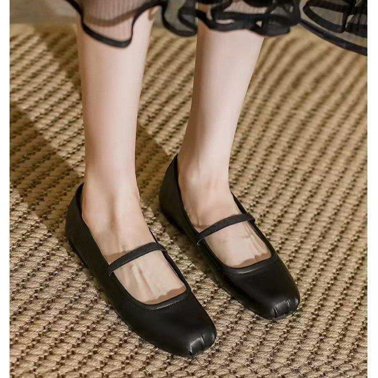 French Mary Jane Shoes Women's Shoes Autumn 2025 New Flat Bottom Square Head Shallow Mouth Word with Temperament Single Shoes Women