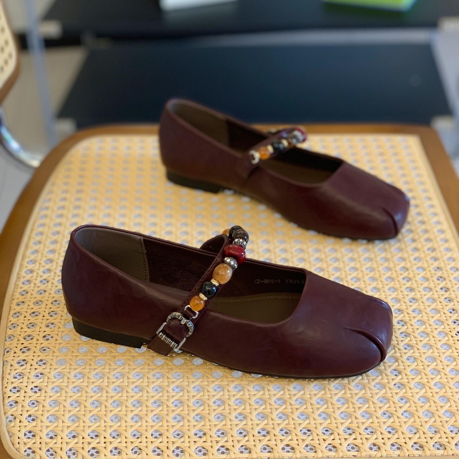 

Suding Home Универсальные туфли Мэри Джейн с бусинами и неглубоким вырезом Женские Осенние 2025 Новые Темпераментные с Квадратным Носком Складные Вечерние Туфли 40 коричневый