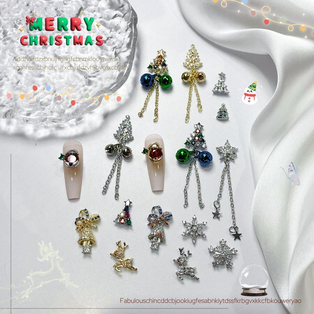 Celebrity-Inspired Christmas Nail Art: Cute Snowflake Bell DIY Zircon Accessories
