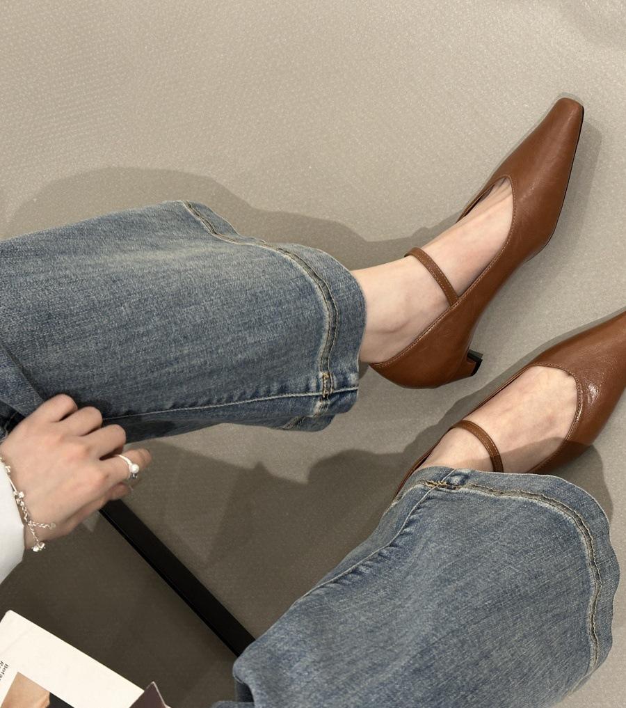 

2025 новый нежный вечерний бриз мелкий вырез туфли Мэри Джейн женственность маленький квадратный носок толстый каблук одинарные туфли 39 коричневый