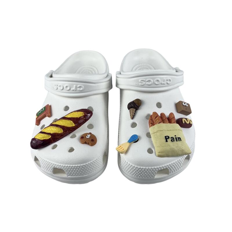 Crocs Classic clog EVA French fries fun fashion and versatility comfortable casual hole shoes for men and women white
