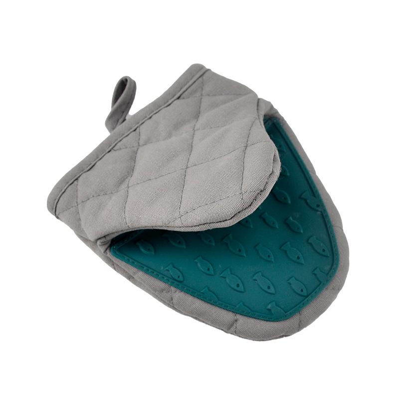 Fish-Shaped Silicone Half-Finger Heat-Resistant Glove with Cotton Padding - Multipurpose for Oven and Microwave