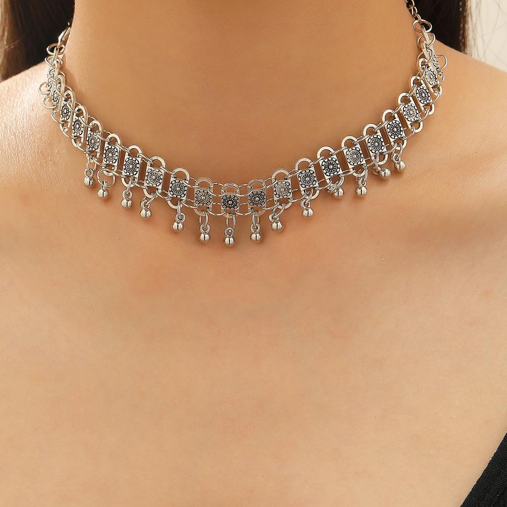 Vintage Silver Plated Bell Choker Necklace, Boho Floral Engraved Drop Choker for Women