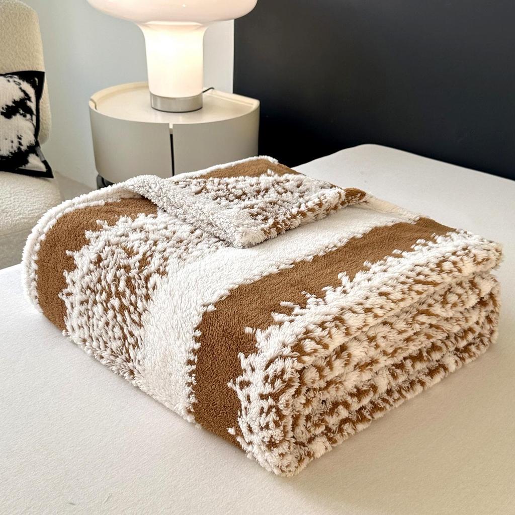 Chenille Jacquard Coral Fleece Flannel Throw Blanket for Office & Naps
